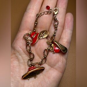 Vintage Avon Red Hat Society Gold Tone Charm Bracelet